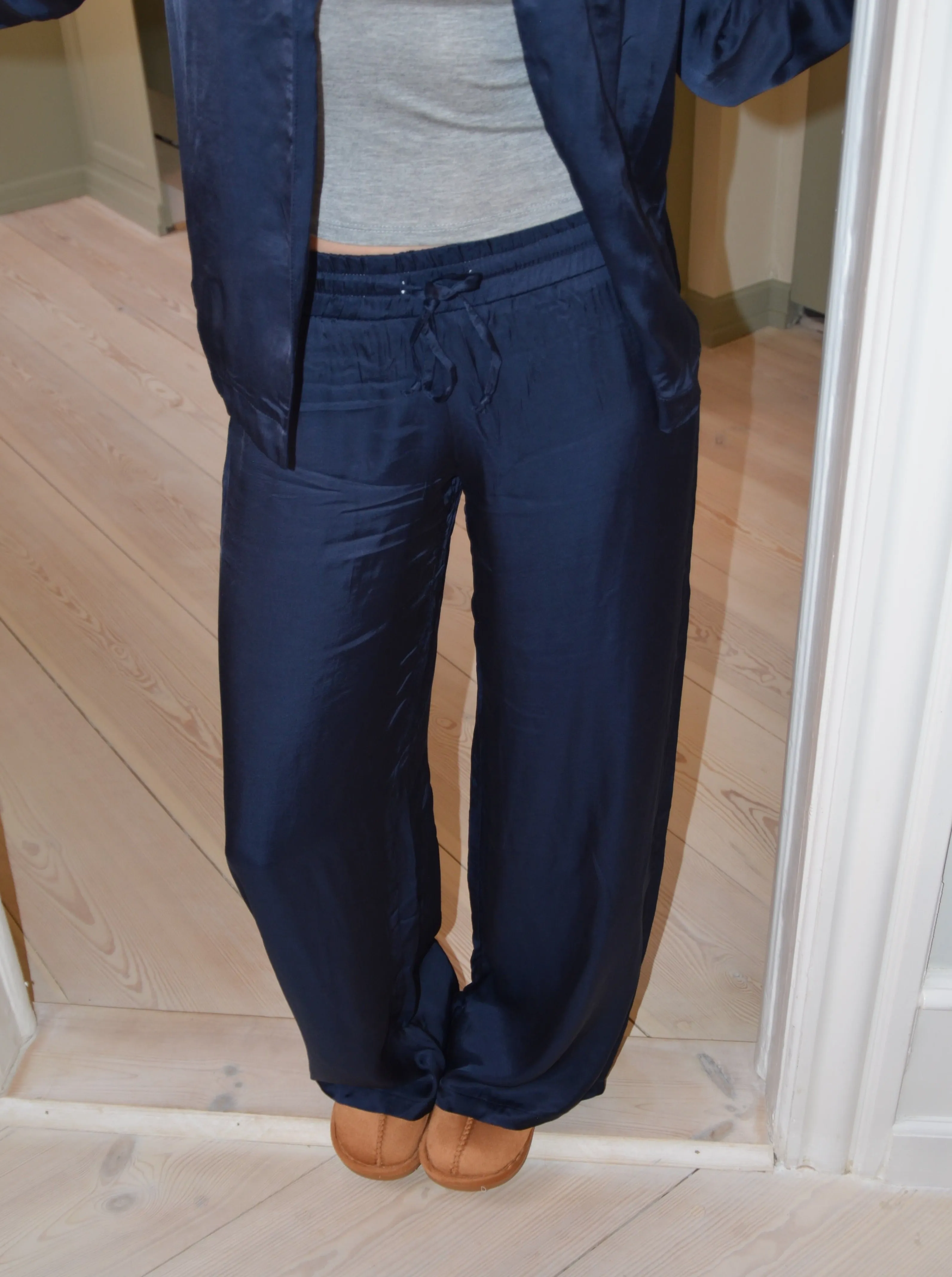 Callie satin pants -  Navy