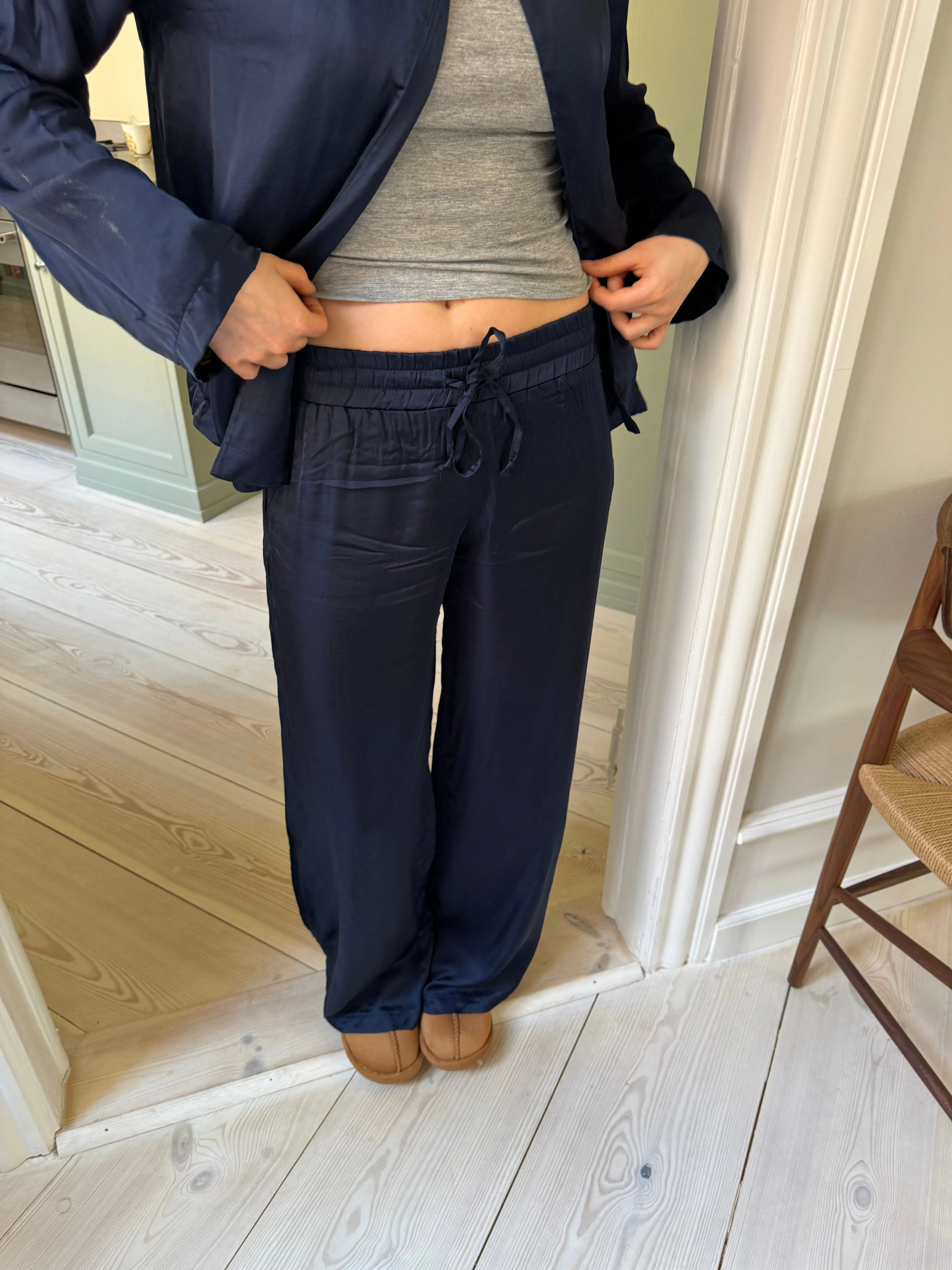 Callie satin pants -  Navy