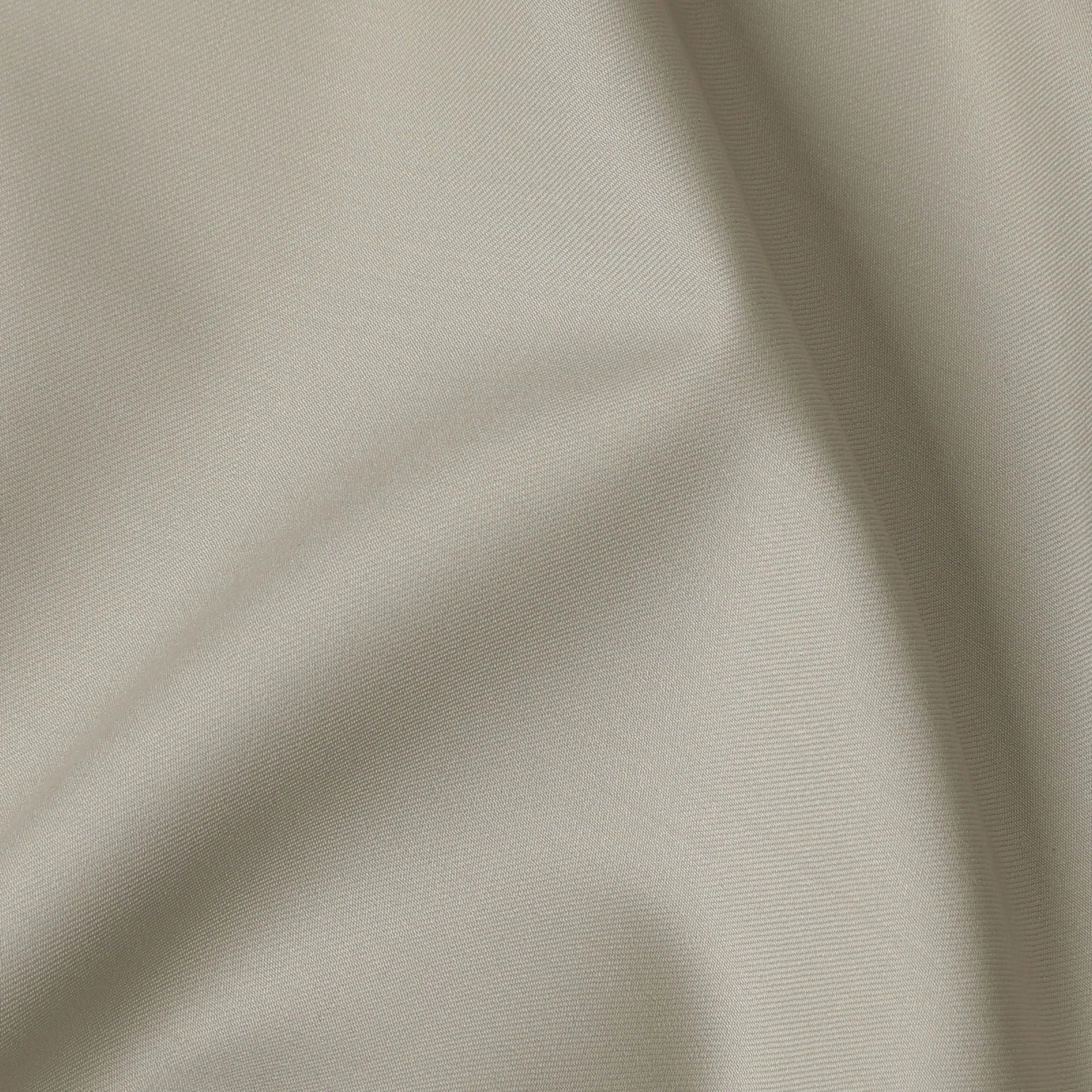 Classic Ivory Super 150's Wool Fabric - Italian Sartorial Elegance, 150cm Wide - D18249