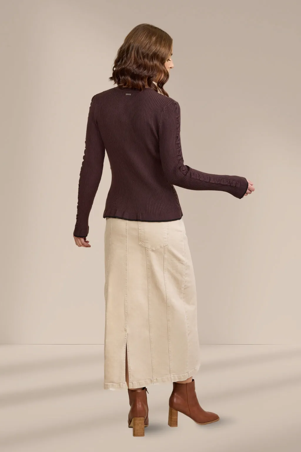Knewe Luxe Sweater Chocolate Black