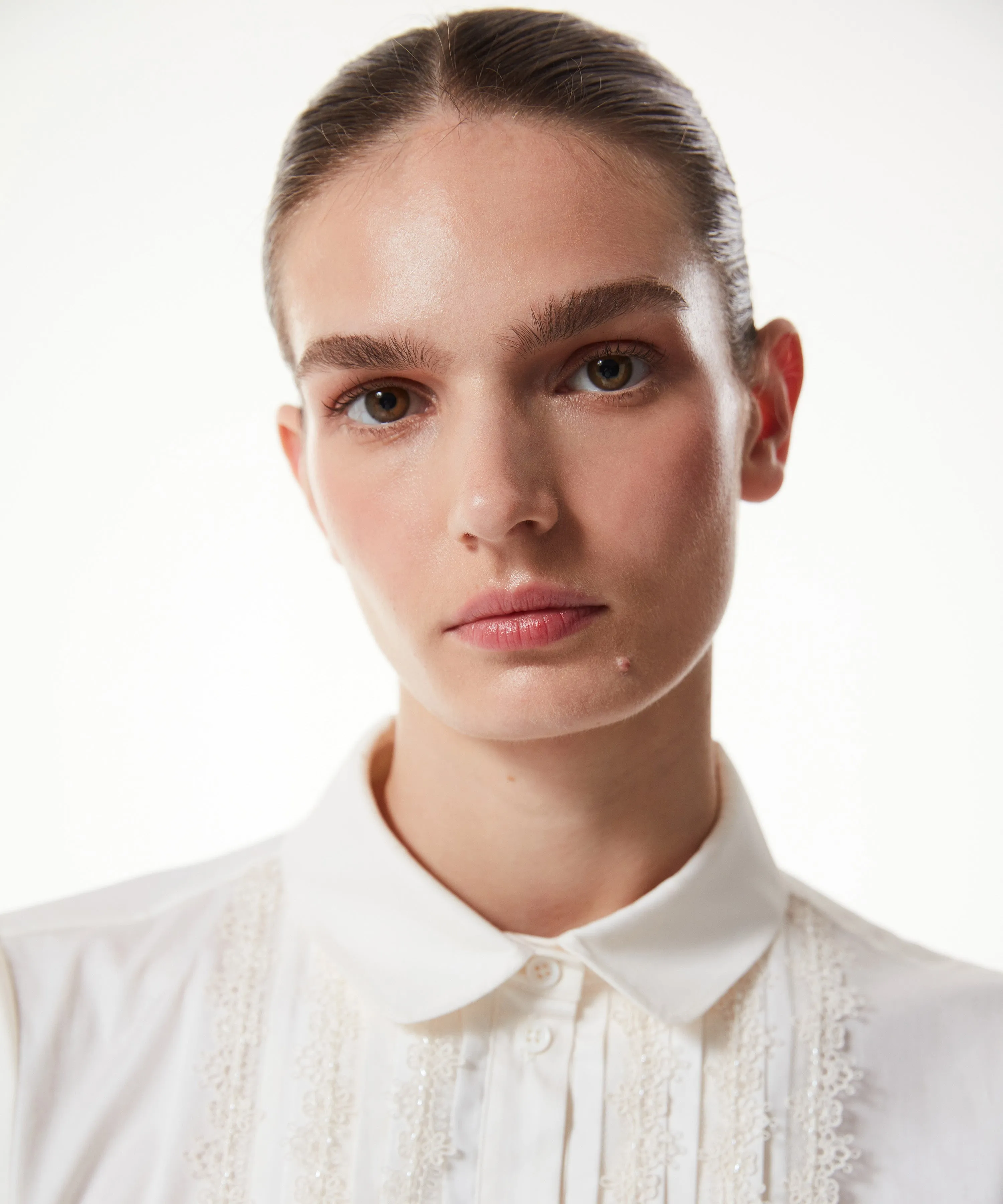 Machka Embroidered Poplin Shirt Off White