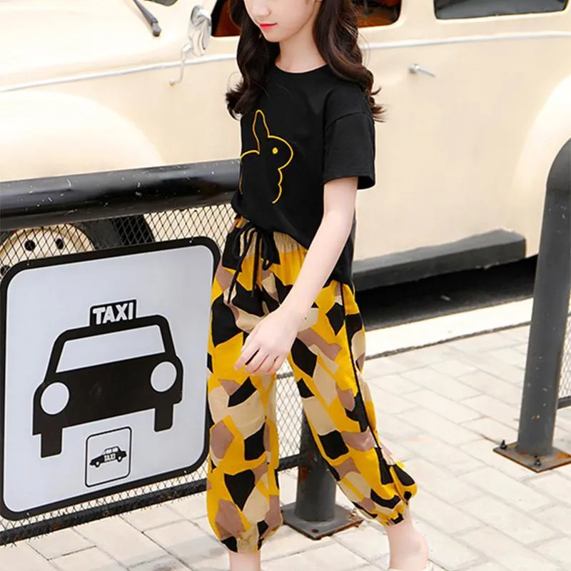 Rabbit Printed T-shirt & Camouflage Pants Set