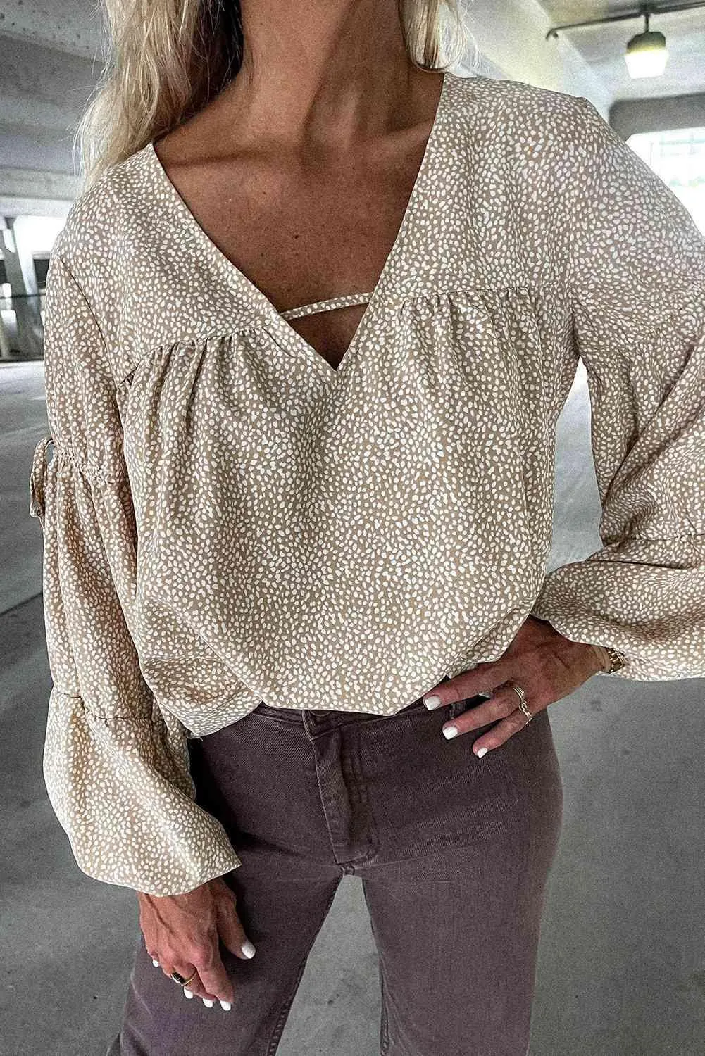 Relaxed Printed V Neck Lantern Sleeve Blouse